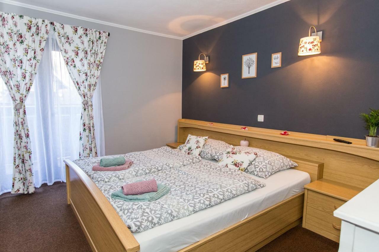 Rooms Malina Blejska Dobrava Exterior foto